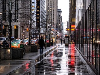 Jigsaw Puzzle «Street after the rain»