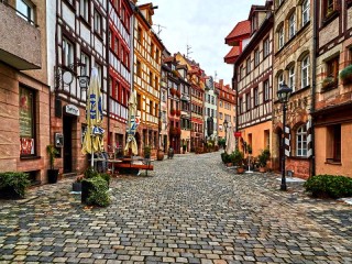 Jigsaw Puzzle «Street in the old town»