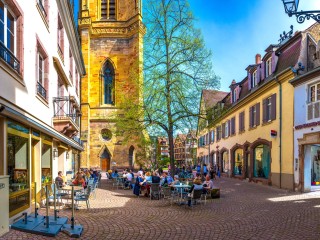 Jigsaw Puzzle «Spring in the city»