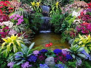Пазл «Водопадик в цветах»