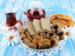Jigsaw Puzzle «Oriental sweets»