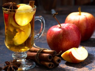 Jigsaw Puzzle «apple drink»