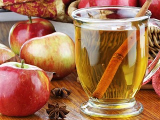 Jigsaw Puzzle «Apple drink»