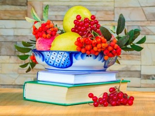 Puzzle «Apples and rowan»