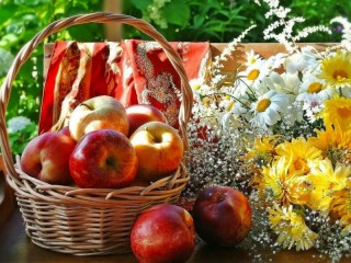 Jigsaw Puzzle «apples and flowers»