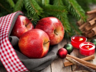 Jigsaw Puzzle «Apples»