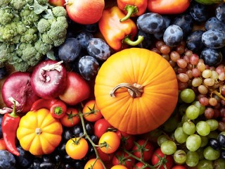 Jigsaw Puzzle «Berries and vegetables»