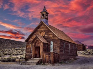 Rompecabezas «Abandoned Church»