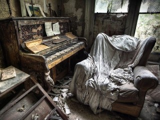 Puzzle «Abandoned house»