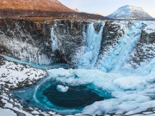 Пазл «frozen waterfall»