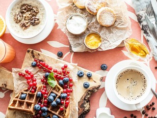 Jigsaw Puzzle «Breakfast with waffles»