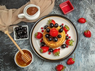 Jigsaw Puzzle «Breakfast with berries»