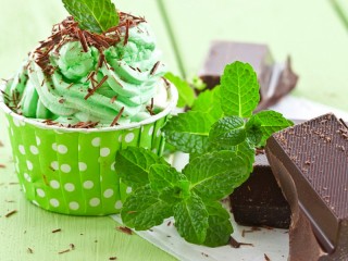 Zagadka «Green ice cream»