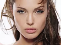 Slagalica Angelina Jolie