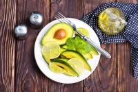 Bulmaca Avocado and lemon