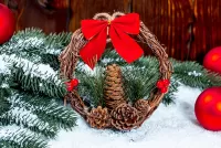 Jigsaw Puzzle Bow and wreath