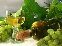 Пазл Белое вино виноград