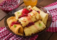 Jigsaw Puzzle Pancakes with berries