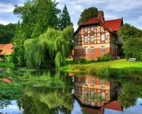 Jigsaw Puzzle Rich house