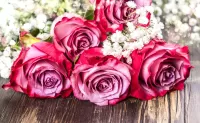 パズル Bouquet of roses on the table