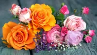 Jigsaw Puzzle Bouquet with roses