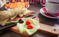 Quebra-cabeça Sandwich and tomatoes