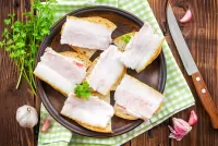Bulmaca Sandwiches with bacon