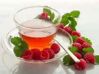 Слагалица Tea with raspberry