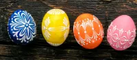Bulmaca Four Easter eggs