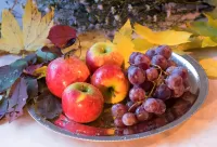 Zagadka Autumn gifts on a platter