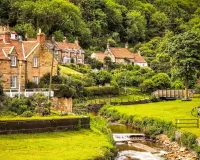 Слагалица A village in the woods