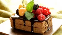 Bulmaca Dessert with berries
