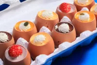 Bulmaca Dessert in Eggshell