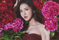 Jigsaw Puzzle Girl and peonies