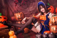 Jigsaw Puzzle Girl and pumpkin