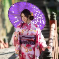 Slagalica Girl in kimono