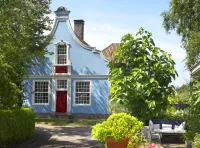 Puzzle House with a courtyard