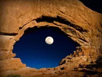 Puzzle The eye of the moon