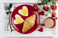 Puzzle Eggs and croissant
