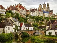 Jigsaw Puzzle City in Burgundy