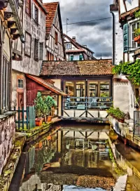 Jigsaw Puzzle A town in France