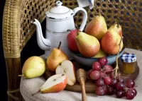 Jigsaw Puzzle Pears and grapes
