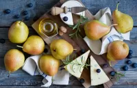 Puzzle Pears on the table