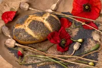 Bulmaca bread with poppy seeds