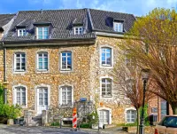 Puzzle Stone house