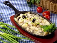 Jigsaw Puzzle Potatoes with mushrooms in cream
