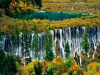 Bulmaca Cascade waterfalls