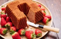 Bulmaca Cupcake with strawberries