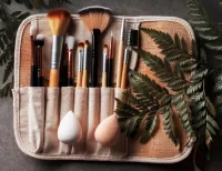 Puzzle Makeup brushes