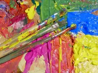 Zagadka Brushes and paint